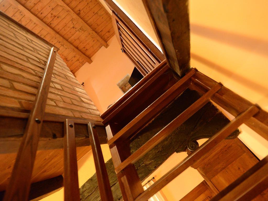 Torretta Di Bassano Hotel Rivergaro Bagian luar foto