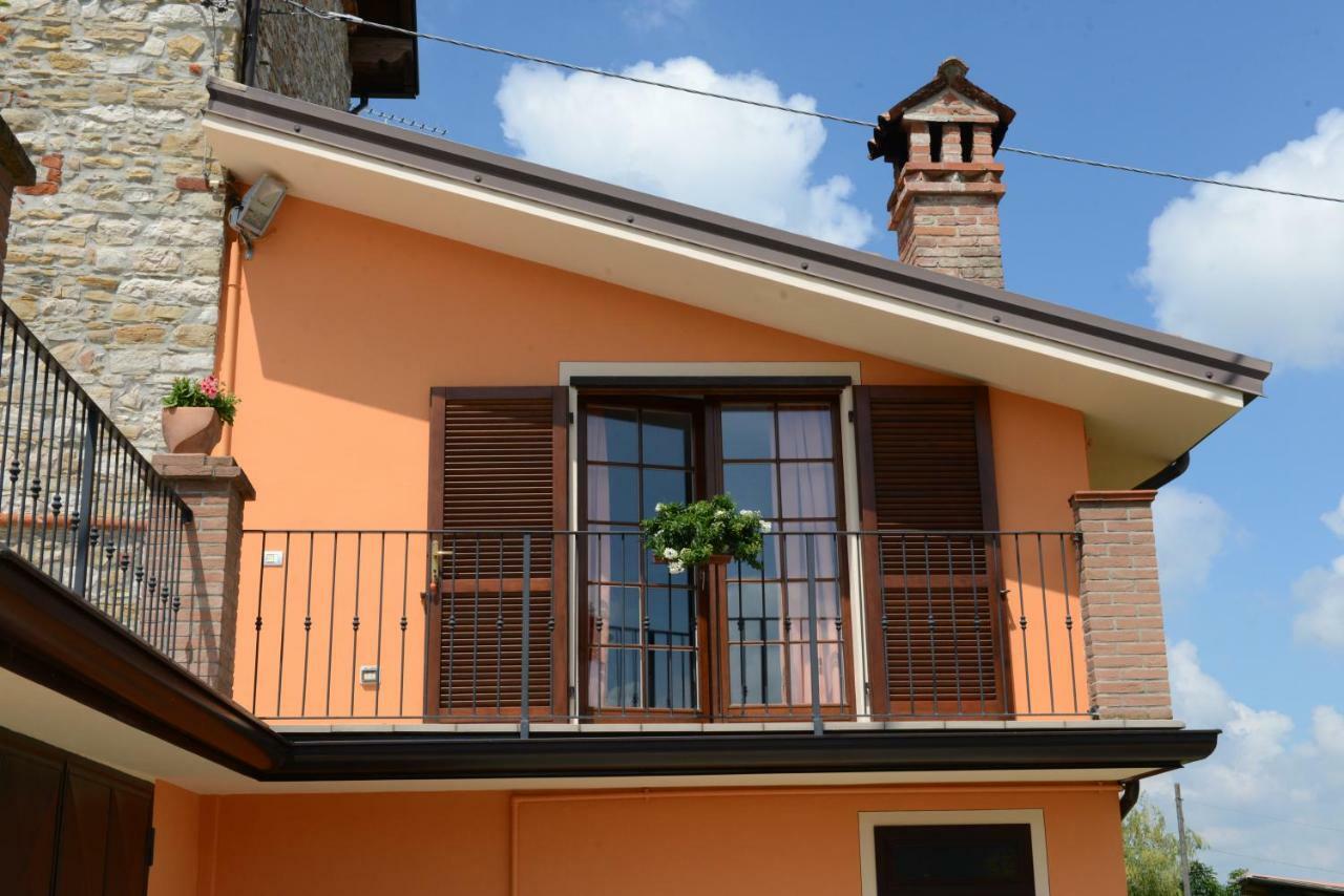 Torretta Di Bassano Hotel Rivergaro Bagian luar foto