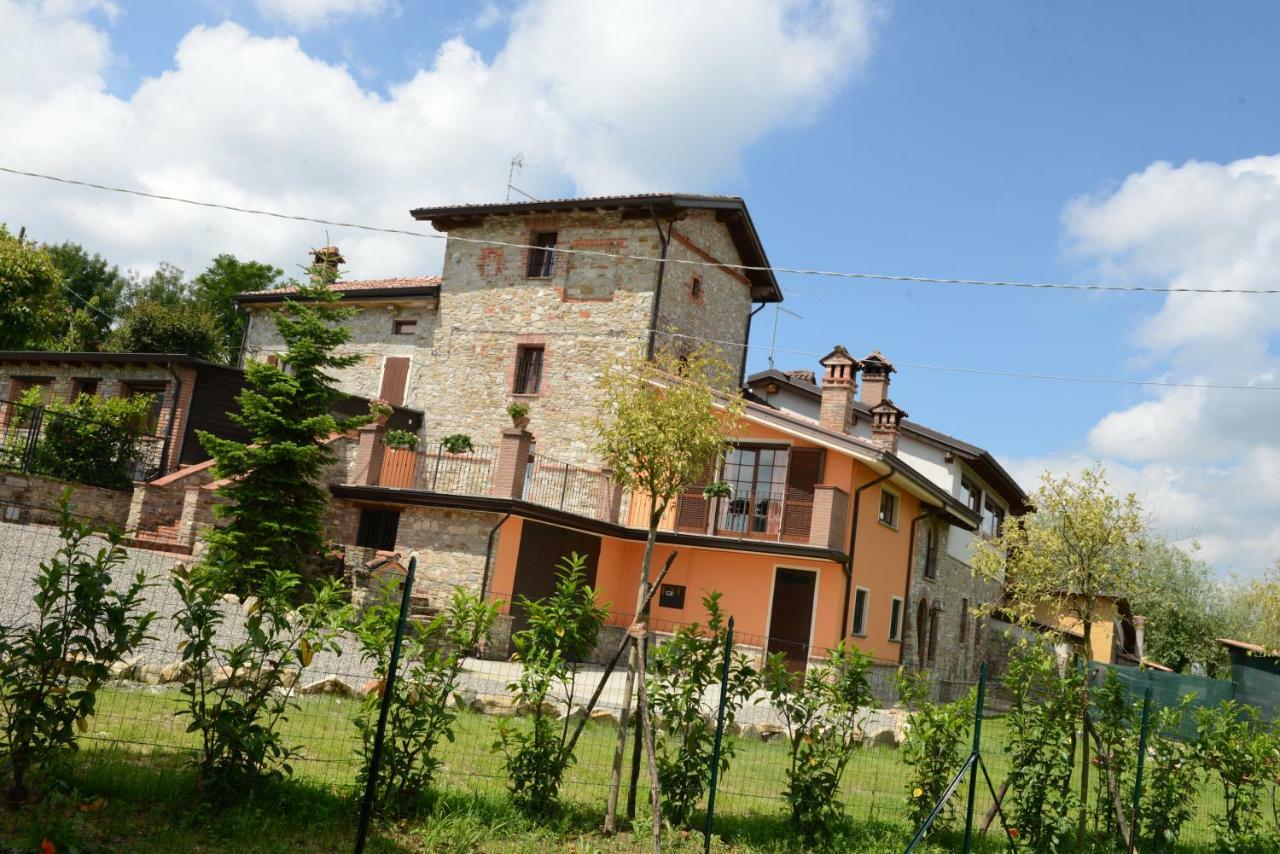 Torretta Di Bassano Hotel Rivergaro Bagian luar foto